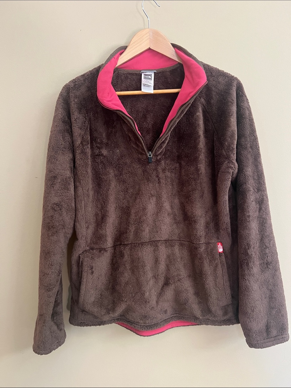 The North Face Women’s Plush Fleece Quarter Zip Pullover Chocolate Brown & Pink